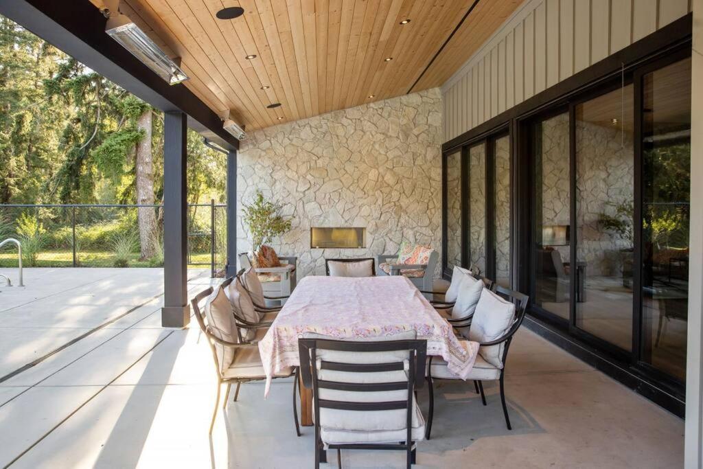 The Fernridge Estate: 5Bd Family Retreat! Villa Langley Bagian luar foto