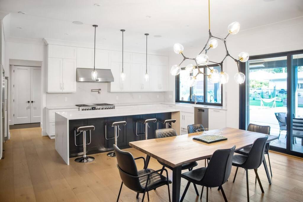 The Fernridge Estate: 5Bd Family Retreat! Villa Langley Bagian luar foto