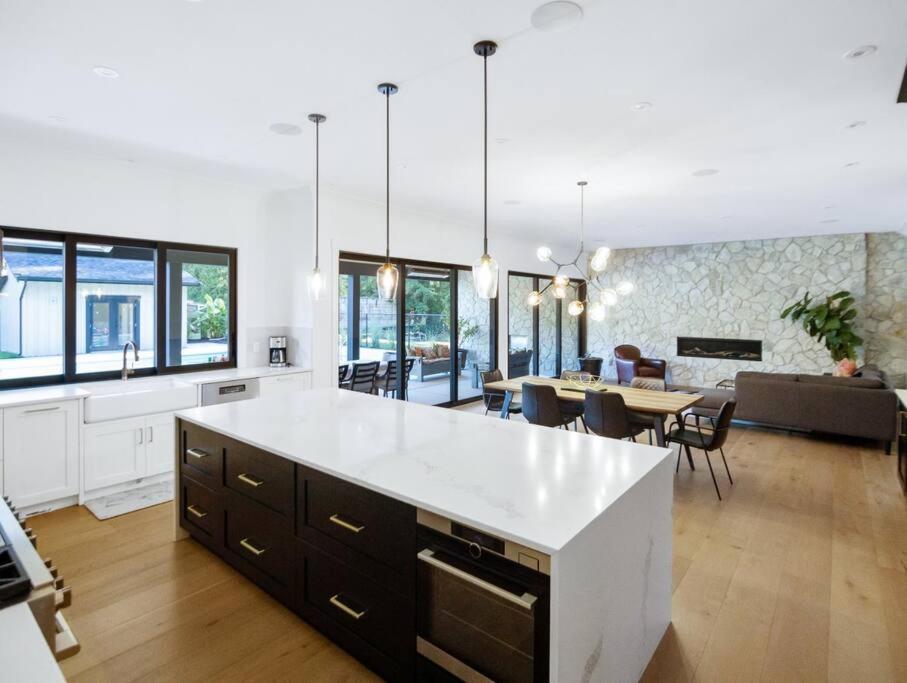 The Fernridge Estate: 5Bd Family Retreat! Villa Langley Bagian luar foto