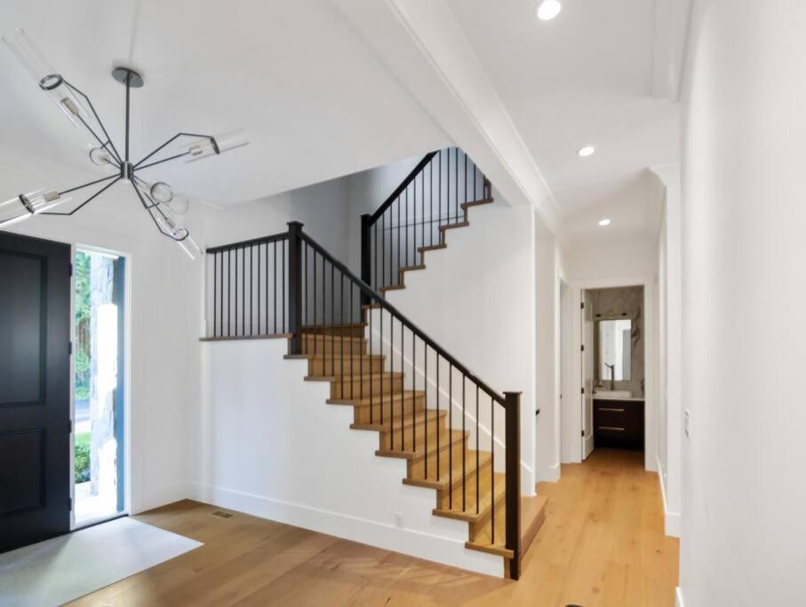The Fernridge Estate: 5Bd Family Retreat! Villa Langley Bagian luar foto