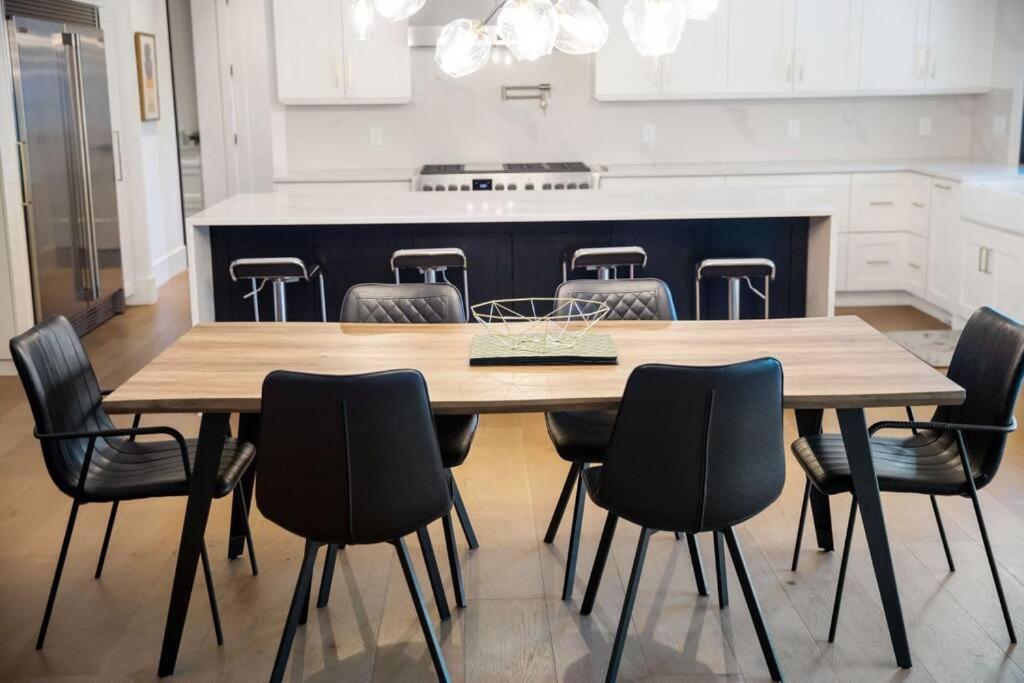 The Fernridge Estate: 5Bd Family Retreat! Villa Langley Bagian luar foto